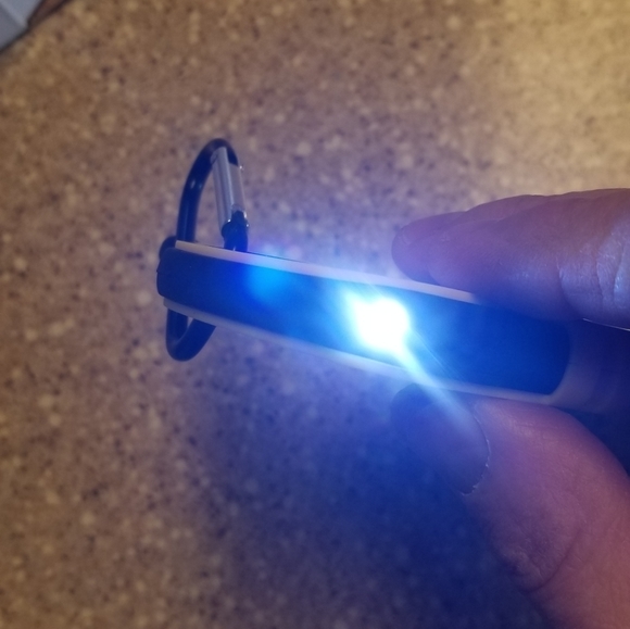 5000mAh Portable Battery - Picture 8 of 9